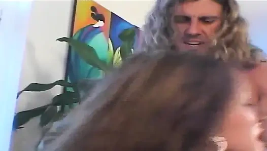 Asyalı Orospu Sertçe Sevişti Ve ağzına Sıçrattı