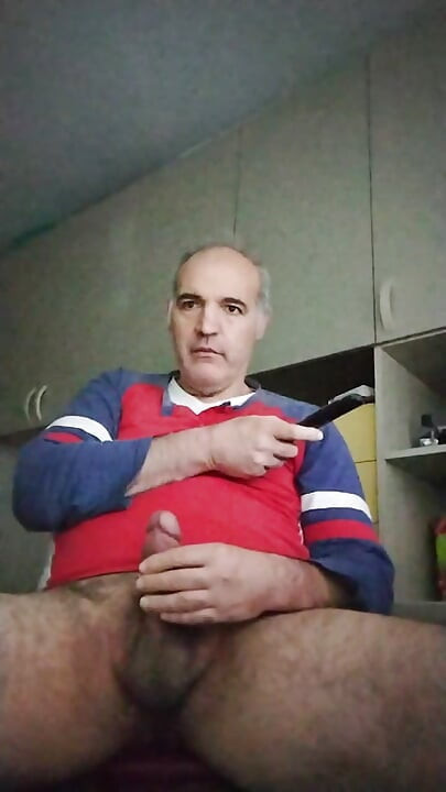 Napokon mogu drkati kurac i uživati u ovoj suboti u listopadu