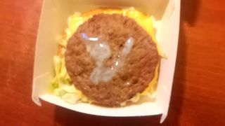 Sperma auf Essen - Burger