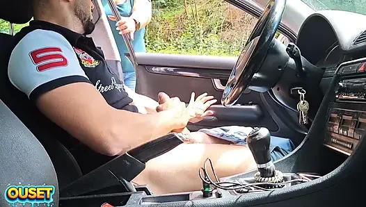 Cewek semok latina dengan pantat bahenol dientot habis-habisan sama orang asing di hutan sampai dicrot di dalam