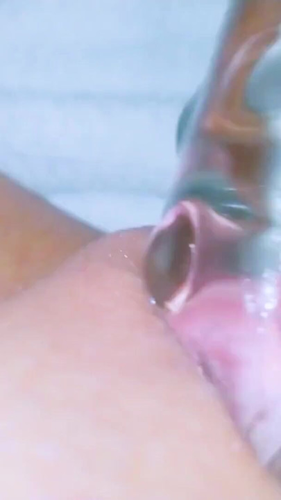 I use a Glass DILDO for my PUSSY first Time SQUIRTING | Clip 1
