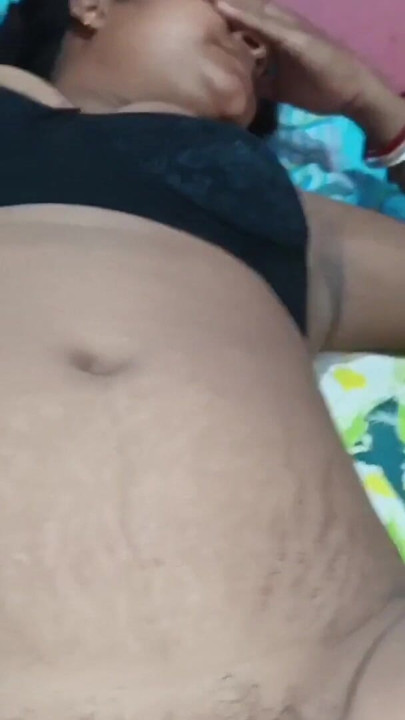 Beautiful mother fucks her big ass with her house servant, making her stand like a horse | Clip 1