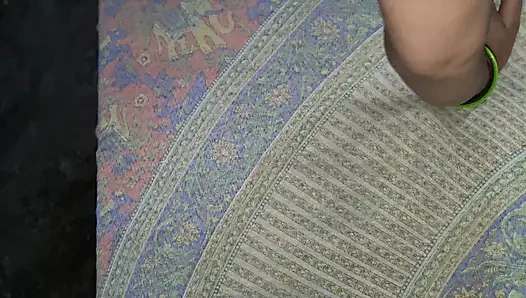 Xxx video Hintli kız domaltarak sikiliyor