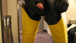 Servus Dielectric waders wank with big cumload