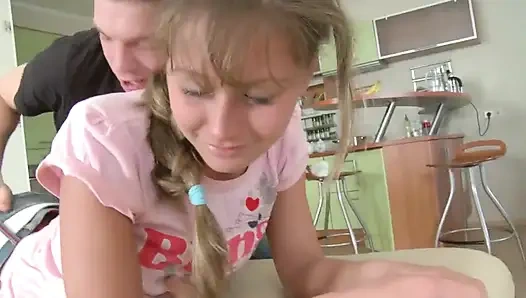 Seks anal panas untuk jalang muda yang liar