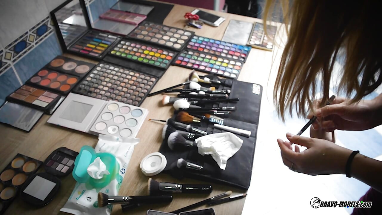 Adelle Unicorn - คอนเทนต์คอสเพลย์ VR หลังเวที