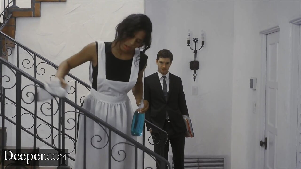 गहरी। सेक्सी नौकरानी Autumn Falls अविस्मरणीय बोनस प्राप्त करती है