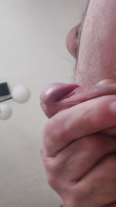 Cumshot relief feels good !!