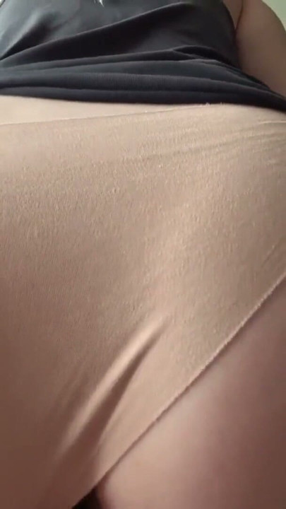 I fucked a girl with a big ass while she washes the floor | Clip 1