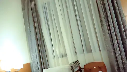 Трах с двумя молодыми красотками в видео от первого лица