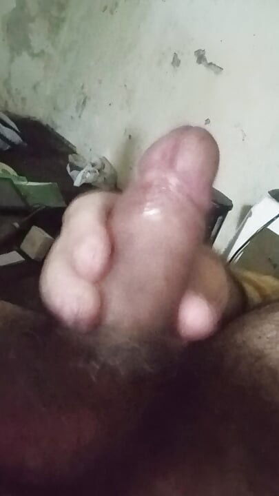 SUJO VELHO MACHO PELUDO FORTE COM PÊNIS MACRO LEITE MUITO GROSSO