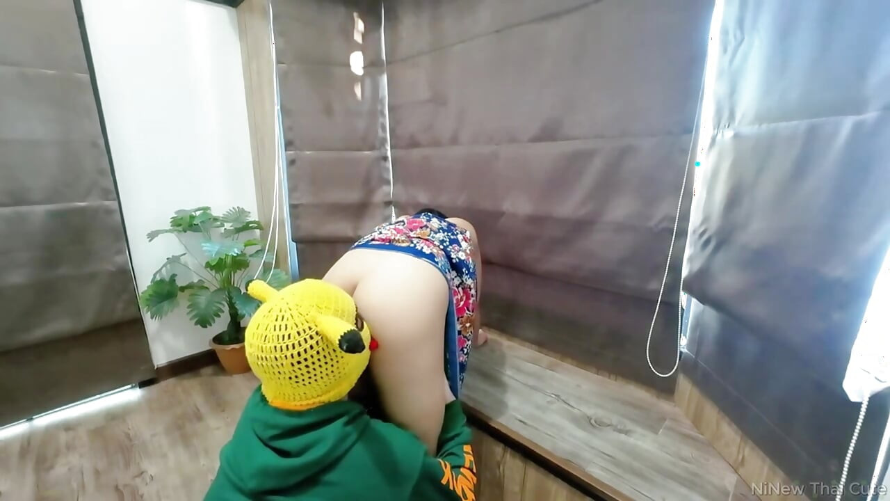 Hot Thai Housewife in Sarong – Secret Garden Outdoor