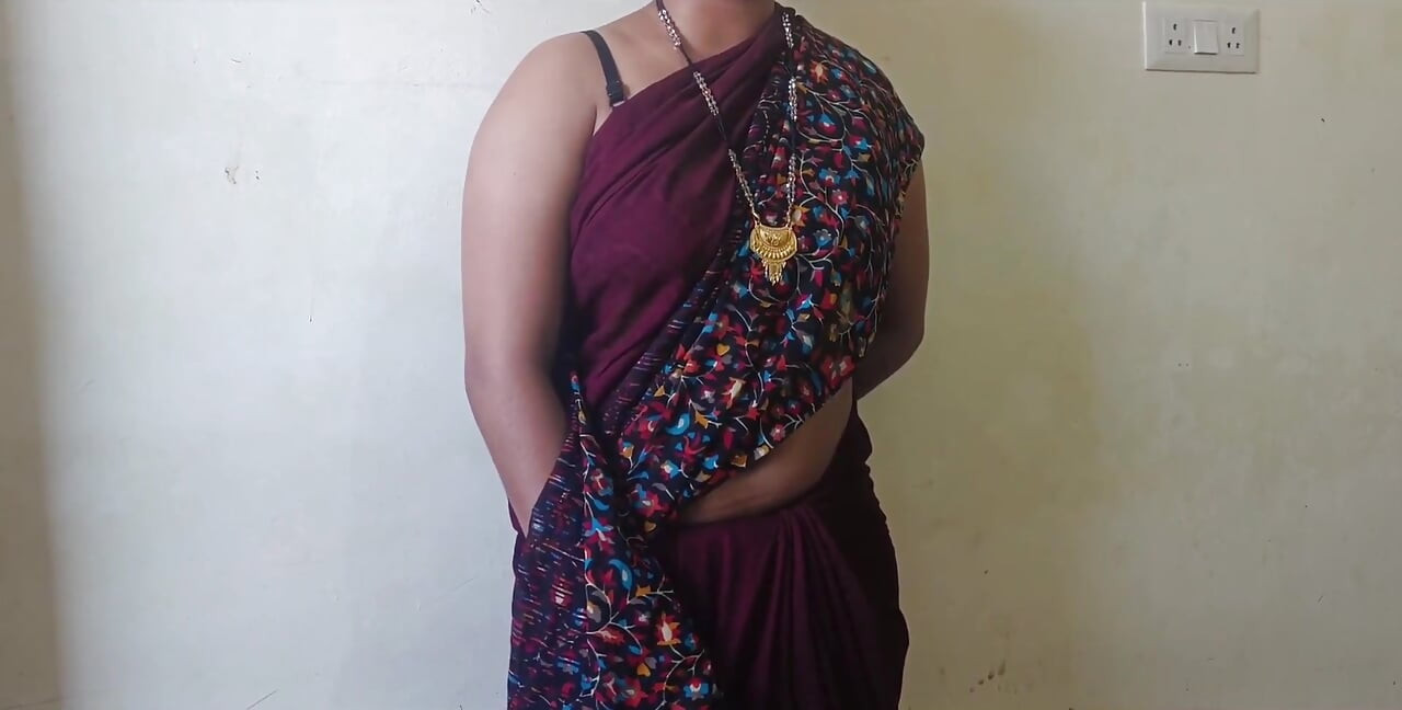 Hot Indian Desi Village Bhabhi