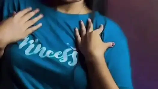 Desi bhabhi, großer chef und harter blowjob und muschi lecken und großer wichsen, voller sex