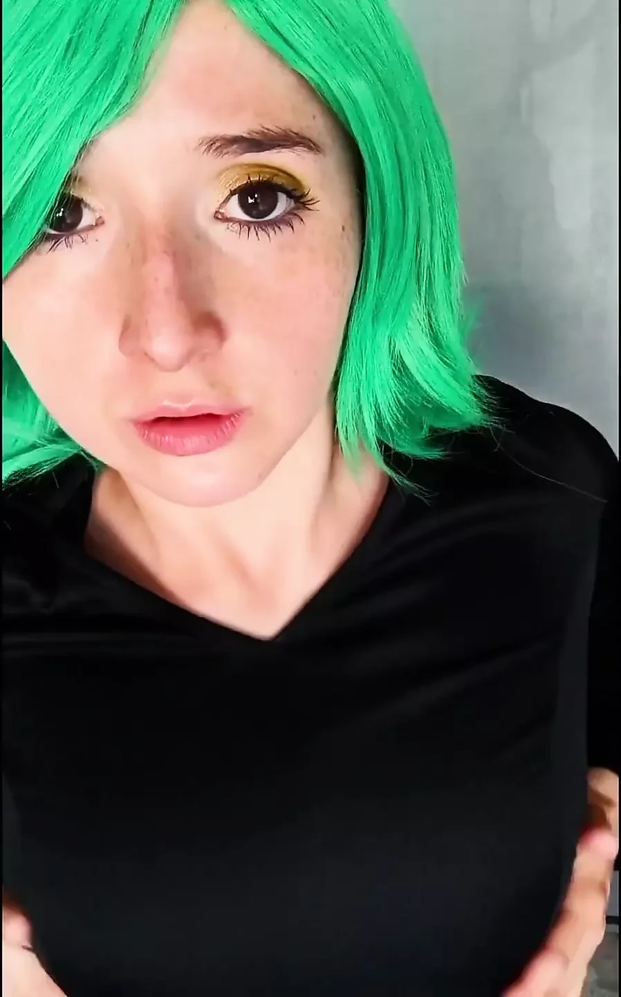 Pregătesc un nou cosplay