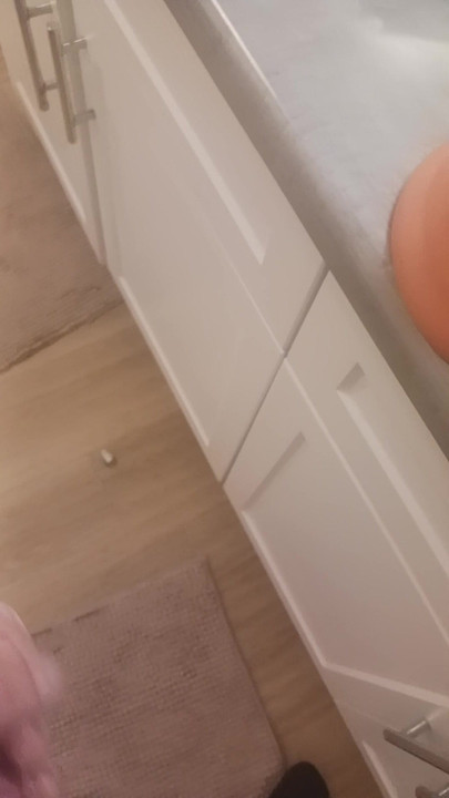 Fat cock jacking