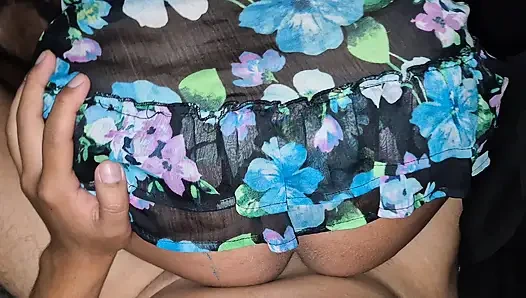 Nach einem Tag am Strand zögerte ich nicht, den Freund meines Bruders zu FICKEN, ich war total aufgeregt!!