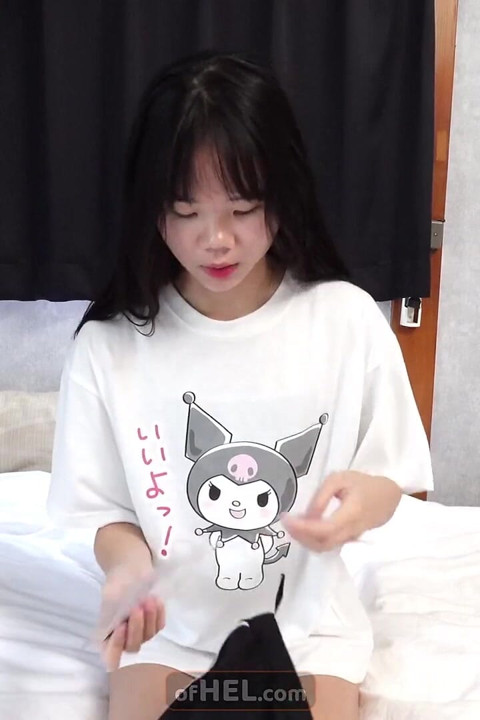 Baebi Showing off Purchases and Flame Testing a New Vibrator on Her