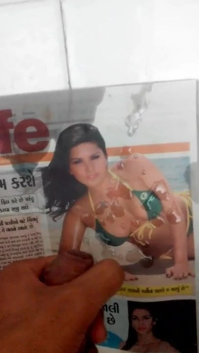 Sunny leone cum tribute