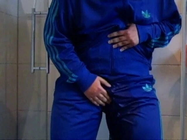 pee in Adidas Firebird