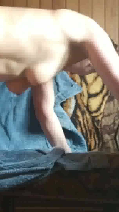 لحظة لا تنسى من "زوجة تنيك وتمص الزب في الساونا"