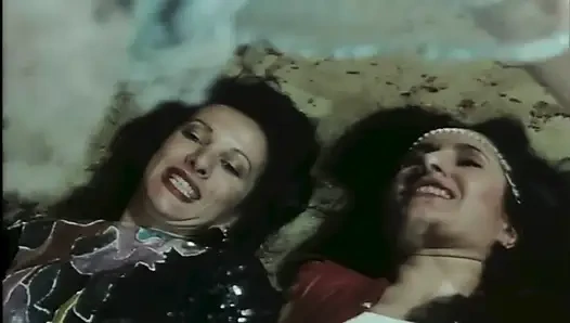 Cicciolina Ve Ron Jeremy Eski Usul Bir Orginin Tadını Çıkarıyor