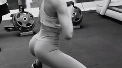 Candice swanepoel在健身房锻炼她完美的身材