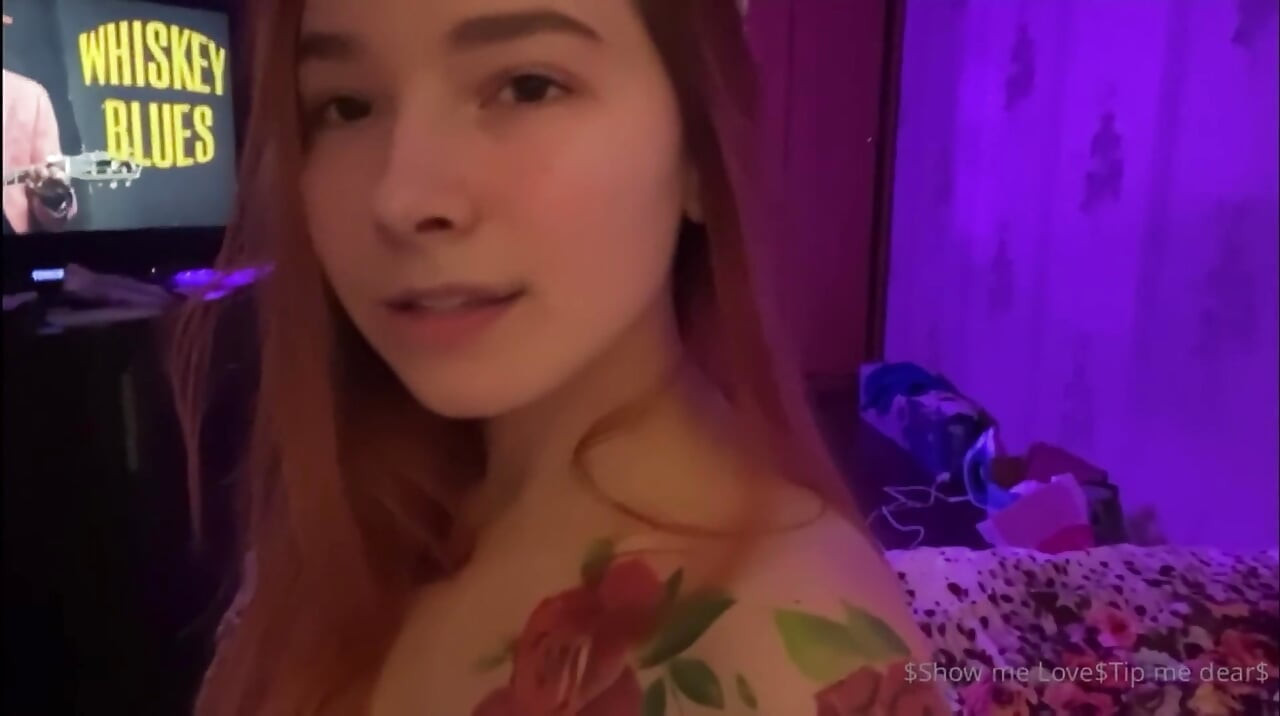 그녀의 신축성 있는 보지를 따먹고 카메라 앞에서 후장을 애원하는 미녀