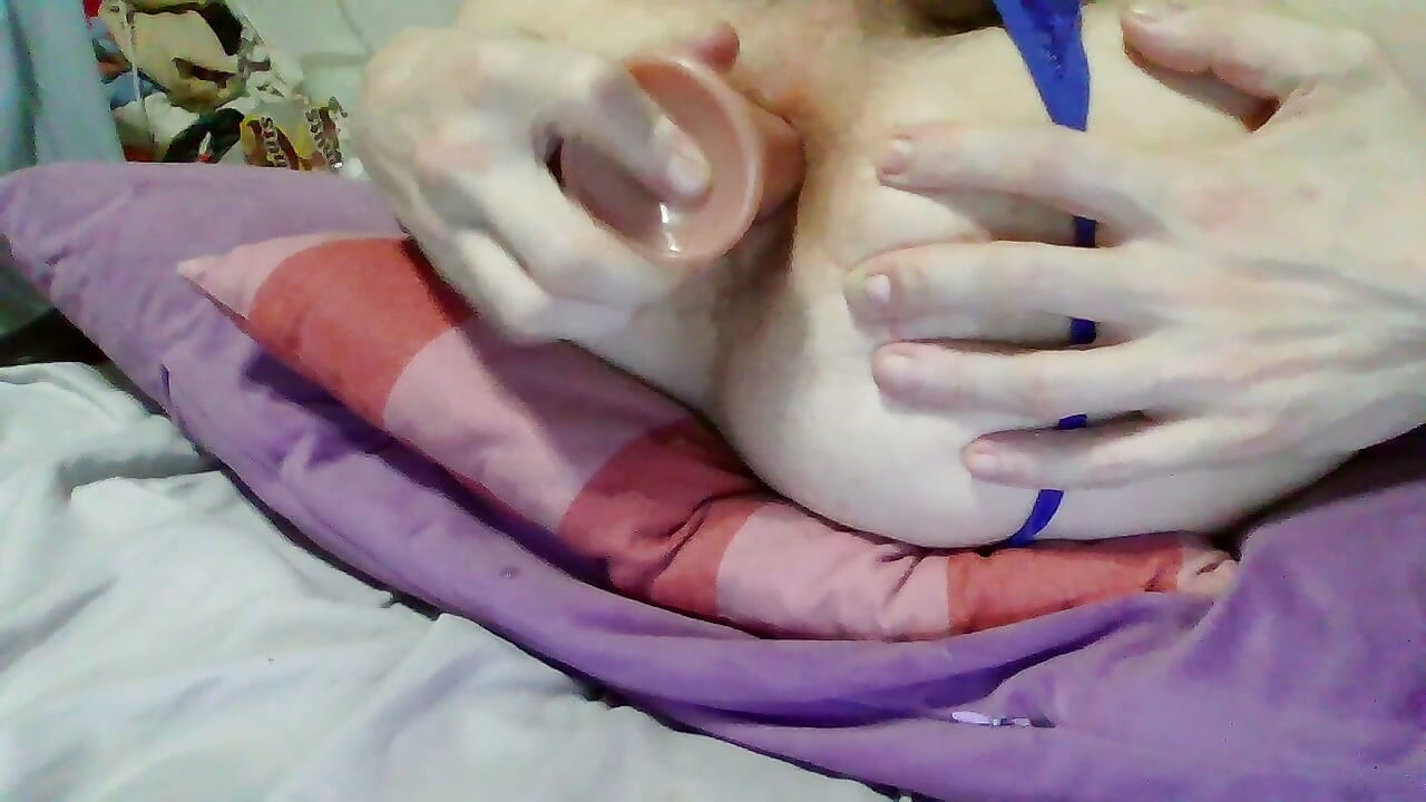 Dildo creamy ass