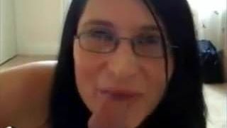 Louise Hunter - ejaculare pe ochelari