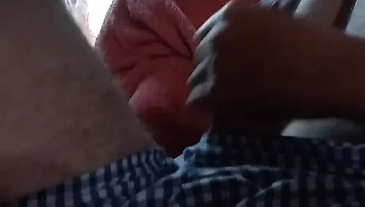 Kanepede elle muamele azdırma bakış açısı - boksörlerden yarak ve yoğun boşalma