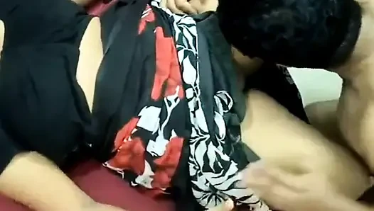 16 inch Large | My First Sex Video | Desi Bhabhi Ki Chudai