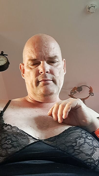 The bitch is getting kinkier and kinkier