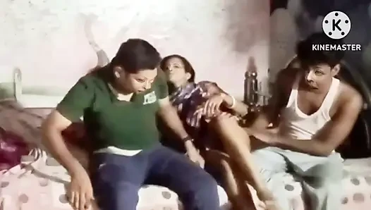 Üçlü grup seks 21. Götümü birlikte sikiyorum