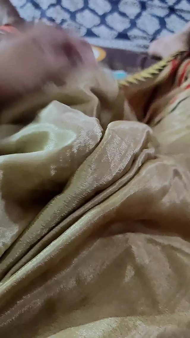Saree Masturbate