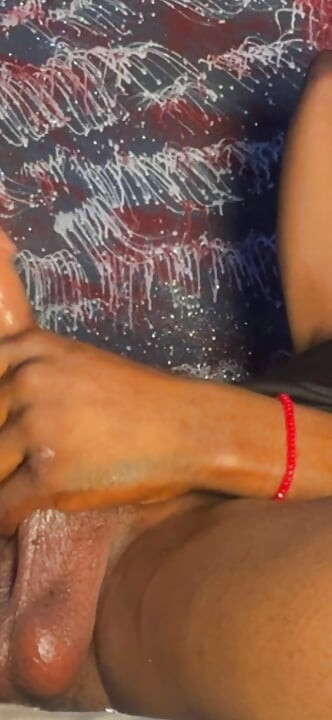 Wank with me as i cum so hard
