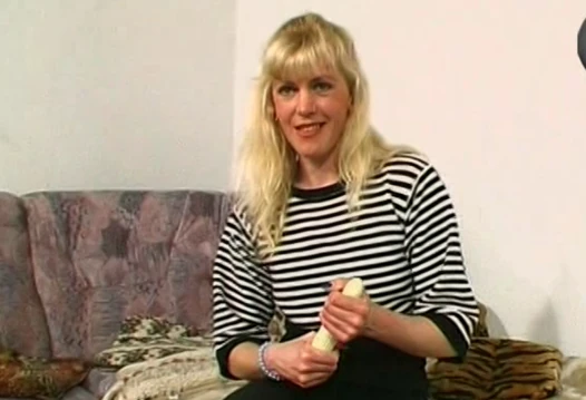 Silvana Dildo Reklamation immer feucht und bis hinten drin