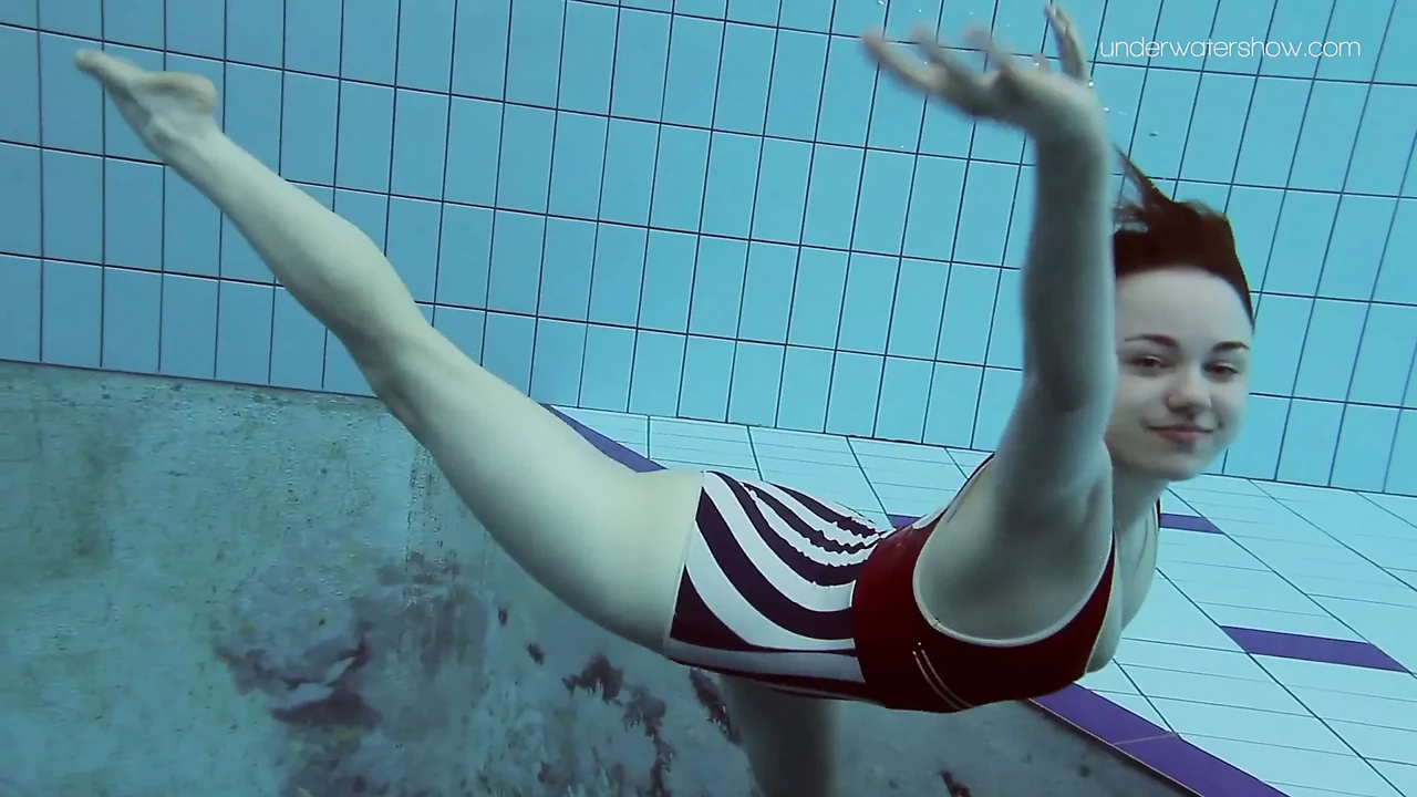 Lada Poleshuk hot underwater babe