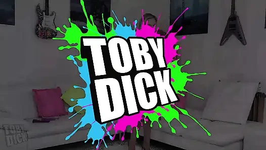 Sarışın epifani jones toby yarakla ilk anal seksi deniyor
