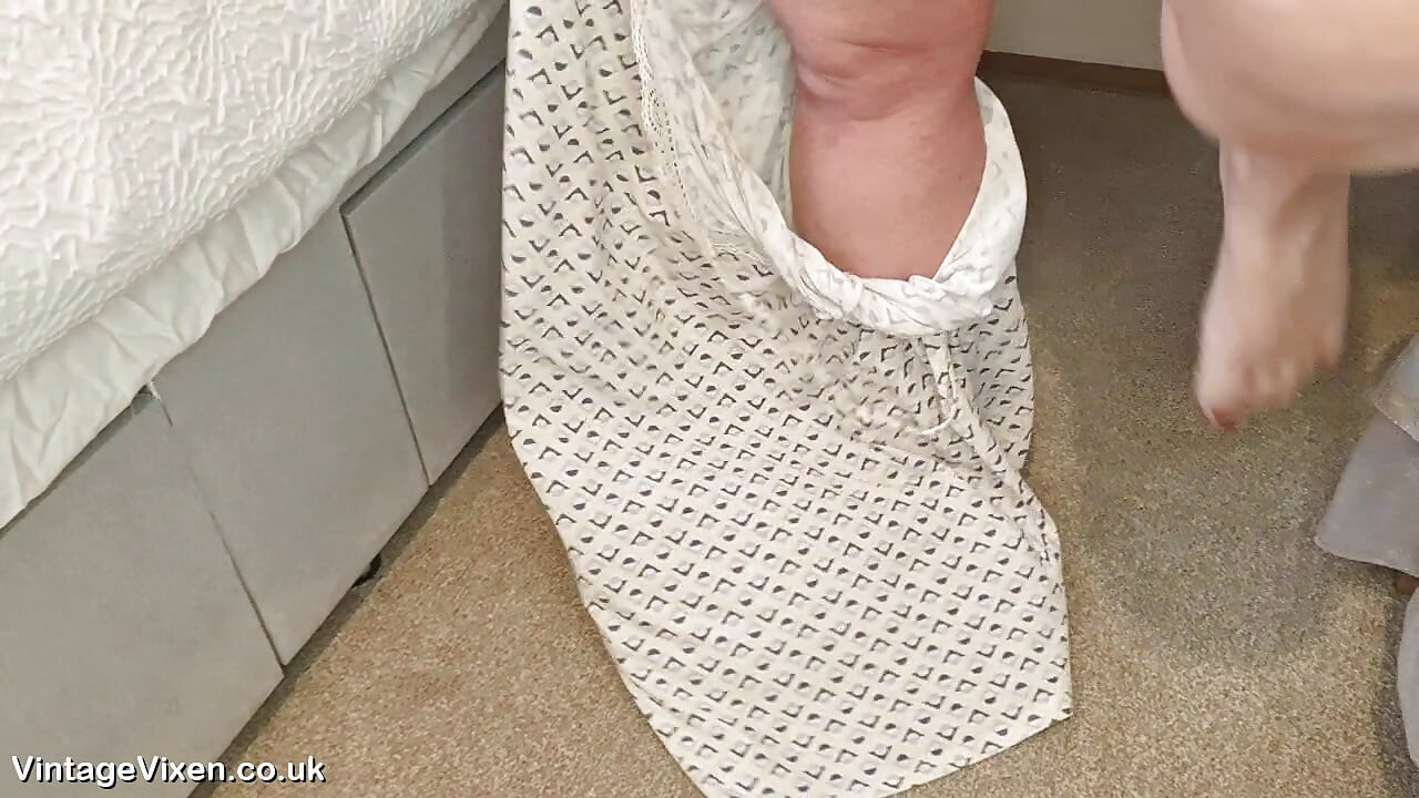 Aunt Janes Mature Hairy Cunt Right In YOUR Face