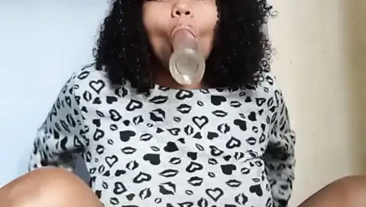 Bermain dengan tubuhku yang menyenangkan