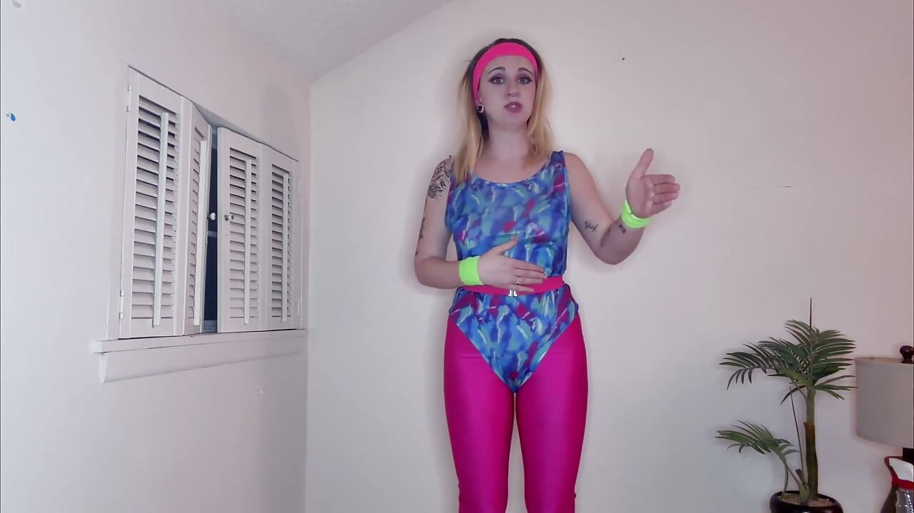 Ayla Vixen's Sultry '80s Femdom Fantasy HD POV Total Control czeka!
