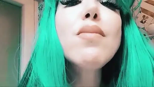 Kaçırılmaz bir fırsat: tek bir videoda en iyi dev kadın kostüm oyunu