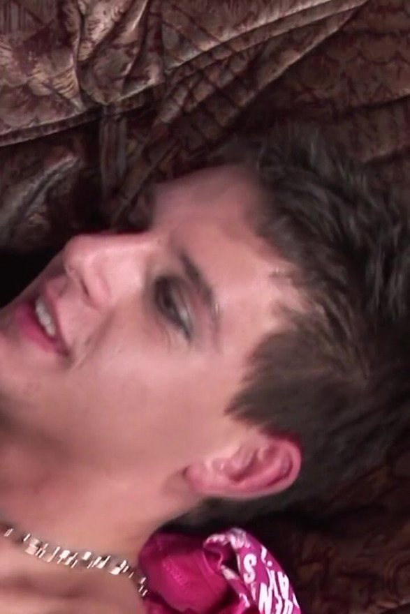 Marshall and Woods two handsome gays fuck on the couch