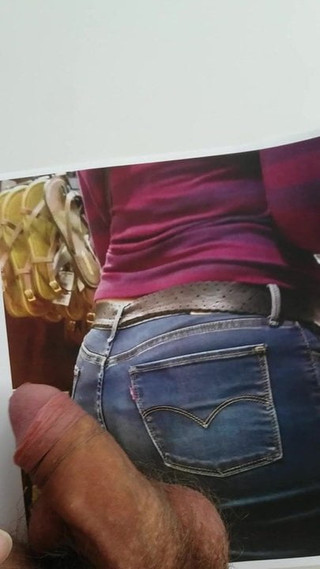 Cumtribute on VPL big butt in jeans lot of precum