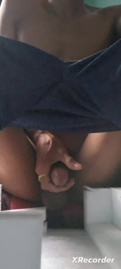 家に一人の男の子オナニーセックス