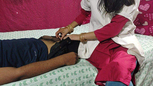 Une belle doctoresse indienne se fait baiser par un patient