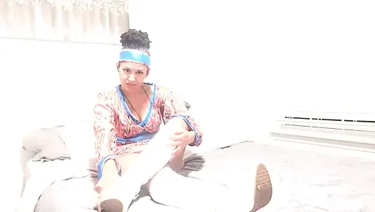 Kesempurnaan Calisa Bliss' Groovy '60s Feet Menggoda 4k - Kesempurnaan Pov!
