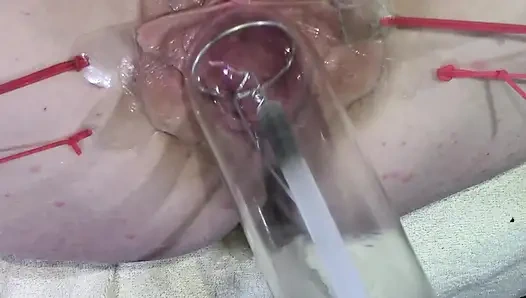 11 Far Spread Pussy Close up Fuck with Lamp 1000 Watt