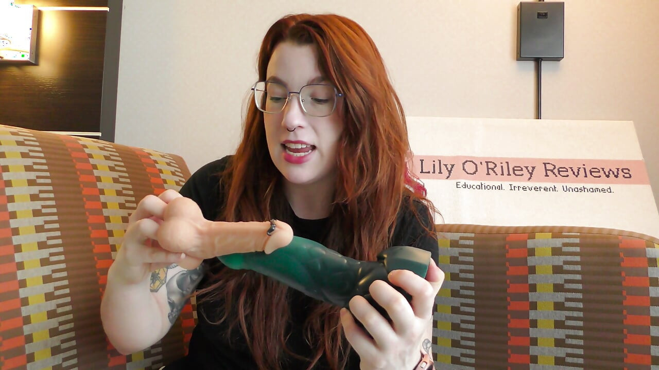 NSFW recenzija Spitfirea iz Bad Dragona